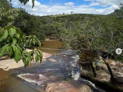 cachoeira-do-moinho-moeda-mg-recanto-do-bem (6)